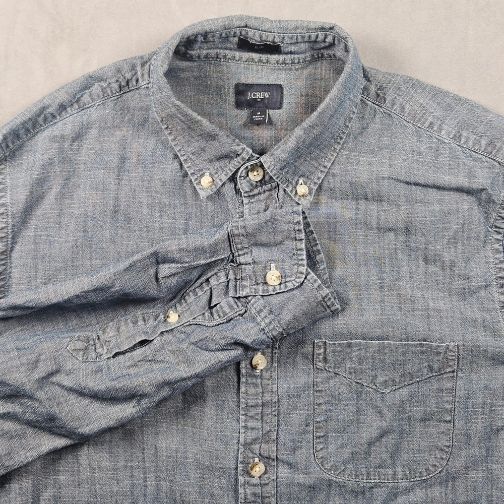 J.Crew Chambray Shirt Mens Medium Blue Slim Fit Lightweight Button Down Pocket